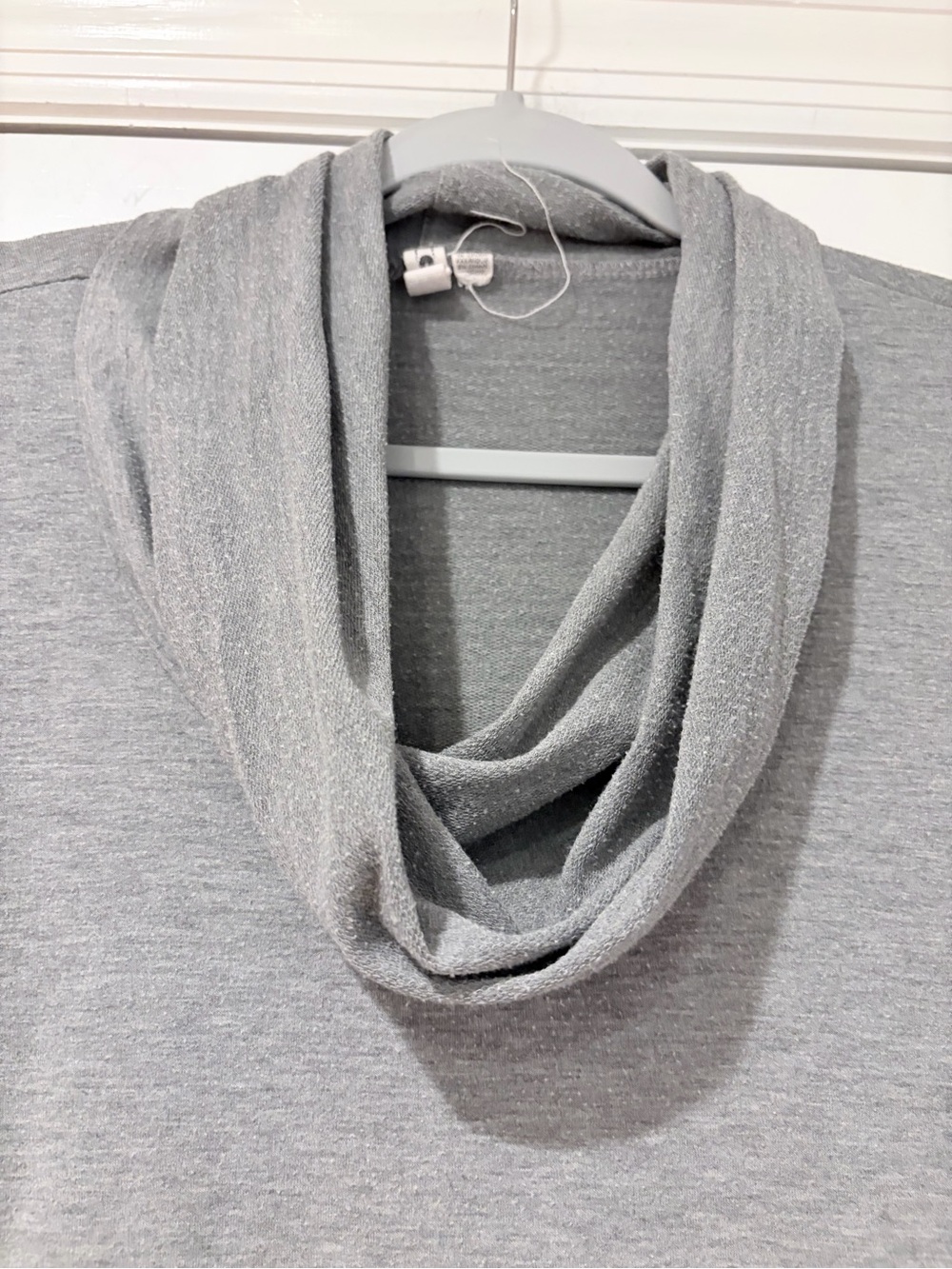 Cable & Gauge Woman Gray Cowl Neck Tunic Top Pockets 1X - Picture 3 of 9